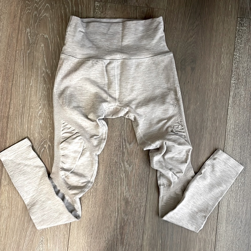 Alphalete legging, size small